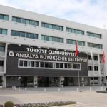 antalya buyuksehir belediyesine rusvet sorusturmasi 3 is insani tahliye edildi iQcKgFeW