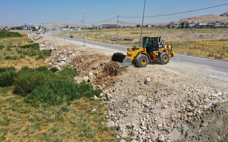 van golu sahil yolu projesinde son etap basladi 3P8j68ig