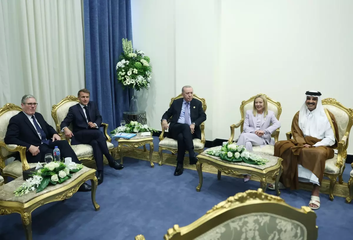 cumhurbaskani erdogan baris icin sarm el seyh zirvesi kapsaminda liderlerle gorustu s4V4XPe8.jpg