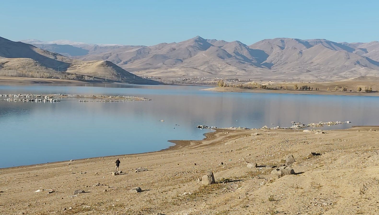 ercisteki barajlarin su seviyesi kritik seviyelere dustu FpGlSqvf.jpg