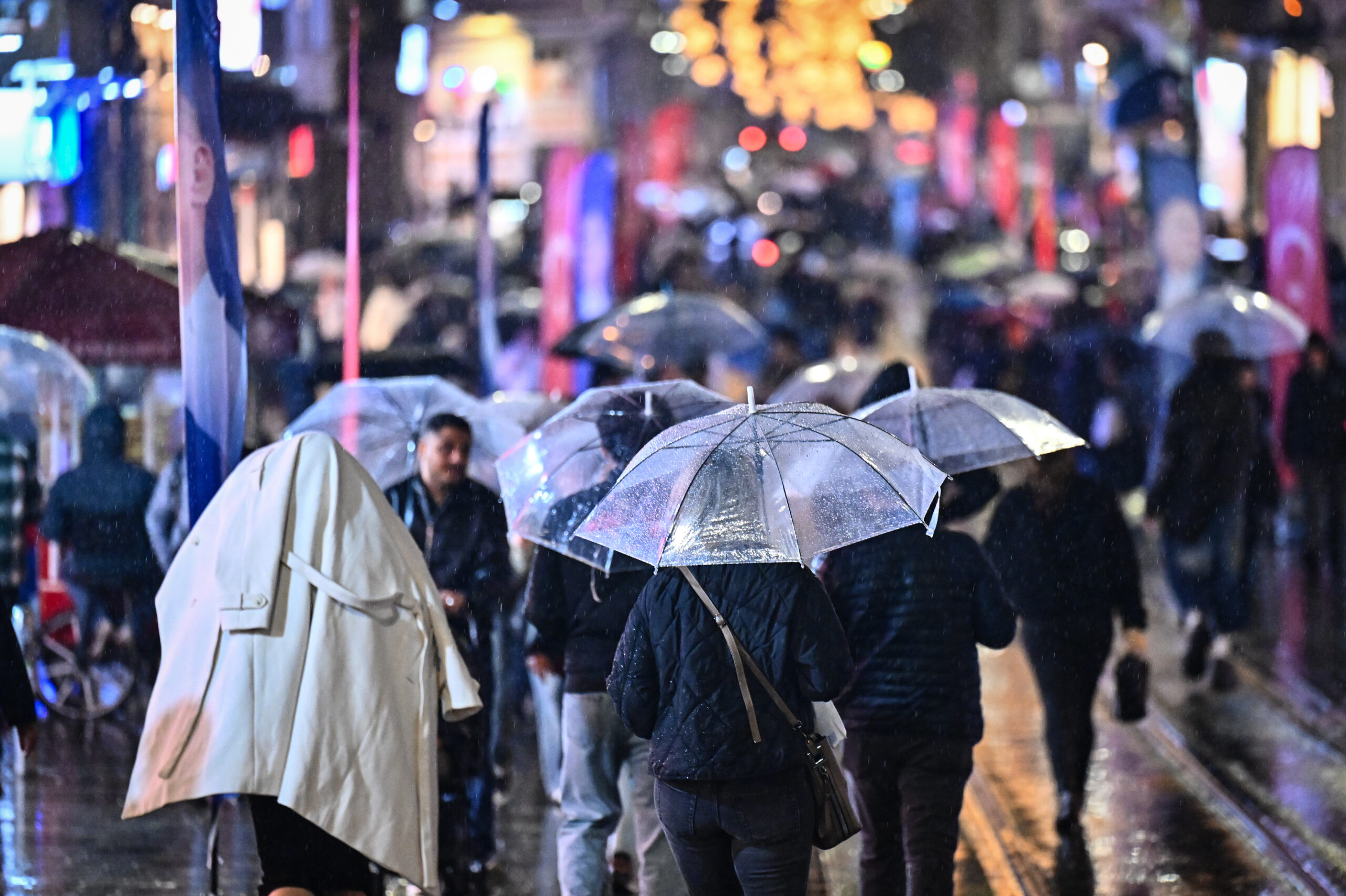 meteorolojiden 30 il icin uyari saganak yagis etkili olacak ejOvUyGY.jpg
