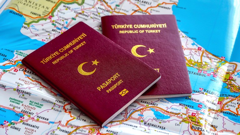 turk-pasaportuyla-vizesiz-gidilecek-tum-ulkelerin-guncel-listesi-e3K8kmUl.png