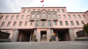 son-dakika-msb-kirima-ugrayan-ch-47-helikopterindeki-bes-personelin-saglik-durumunda-olumsuz-durum-yok-W791HXMq